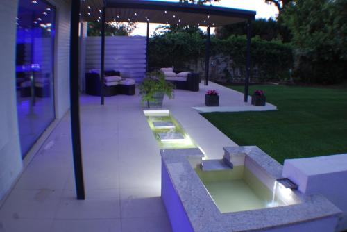 house building service London